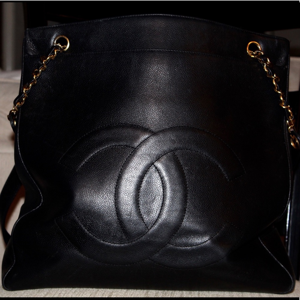 Authentic Chanel Tote - Picture 15 of 16